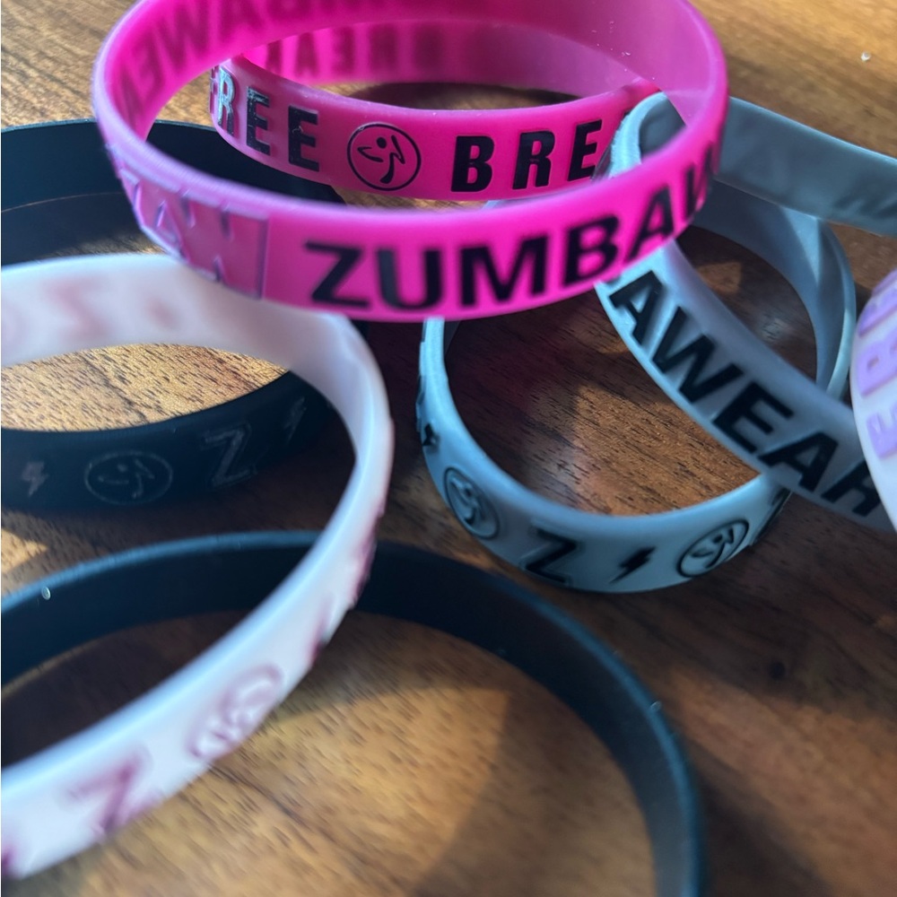 Zumba Fitness Vibrant Rubber Bracelets Set